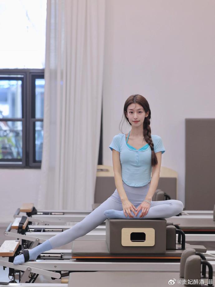 权力的游戏 封面
